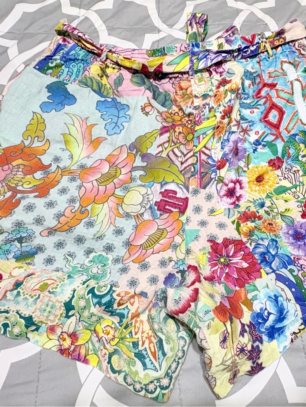 Johnny Was Multicolor Floral Patchwork Tie-Waist Shorts - Picture 4 of 9